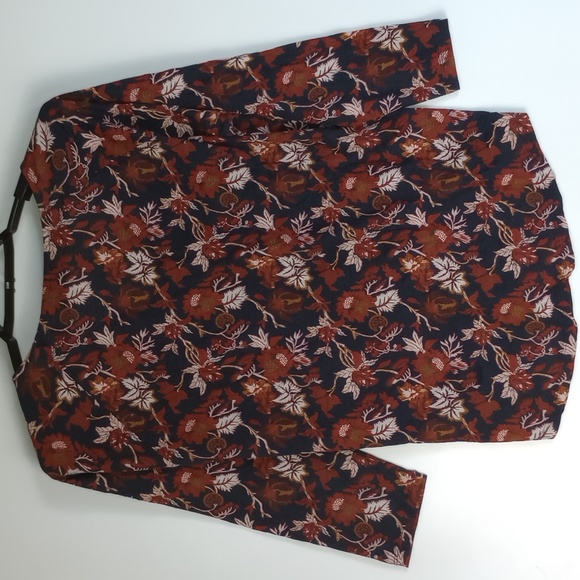 Lucky Brand Floral Print Pleated V Neck Women’s Medium 3/4 Sleeve Blue & Red - Picture 7 of 8